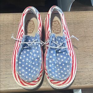 Hey Dude Americana USA Patriotic Shoes Youth Size 6Y